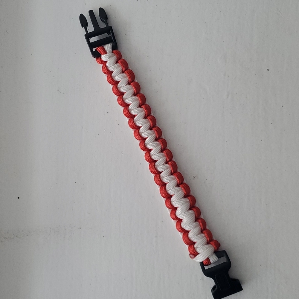Bracelets - Picture 3 of 6